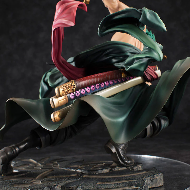 Figura de Ação Roronoa Zoro 12cm – One Piece | Action Figure com Espadas e Haki